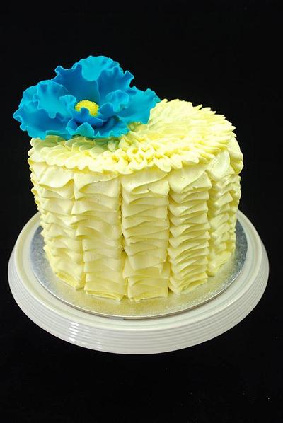 Piped Ruffle Cake - Cake by WindsorCakeCraftLtd