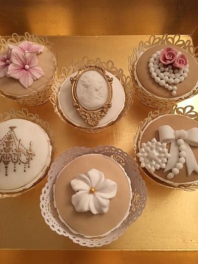 Wedding cupcakes Vintage  - Cake by Brigittes Tortendesign