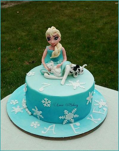 Elsa cake Frozen - Cake by Lunar Bakery
