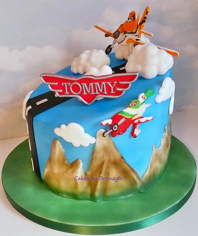 Disney Planes - Cake by Cakes by Bronagh