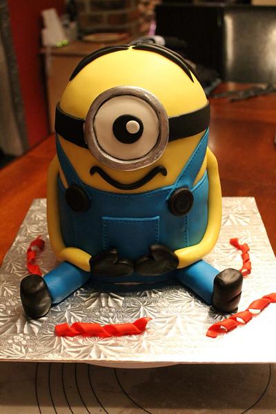 My first Minion - Cake by evenementcake