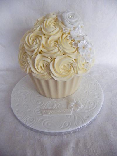 60th Wedding anniversary cake  - Cake by berrynicecakes