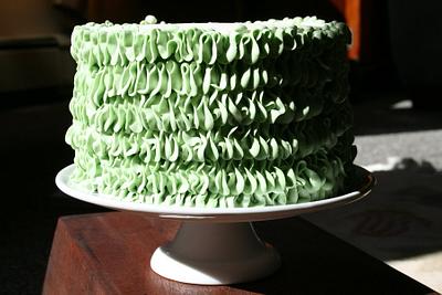 Green "Leaf Tip" Ruffle cake - Cake by Rachel Skvaril