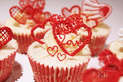 Valentine's - Cake by Katy Davies