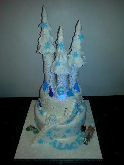 frozen castle - Cake by Justine
