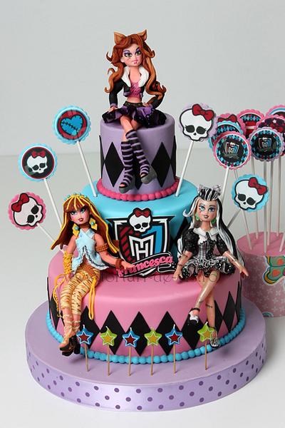 Monster High cake - Cake by Viorica Dinu