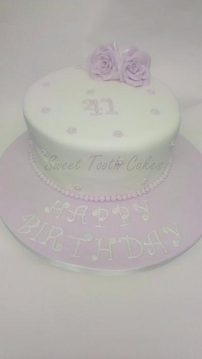 pretty purple roses - Cake by amy