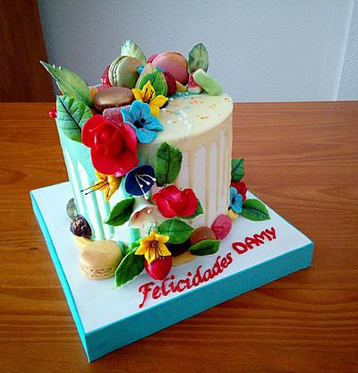 TARTA CASCADA FLORES - Cake by Camelia