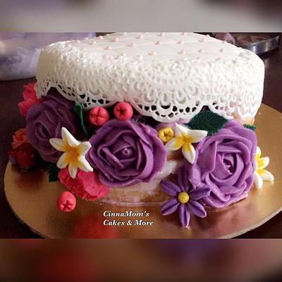 Lovely floral cake - Cake by Amarpreet