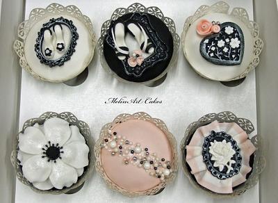 Couture cupcakes - Cake by MelinArt