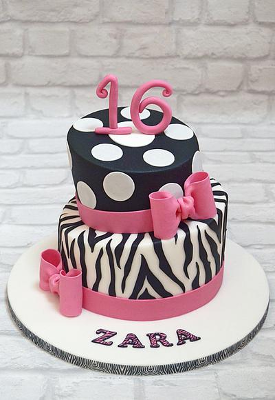 My first topsy turvy cake - Cake by The Chain Lane Cake Co.