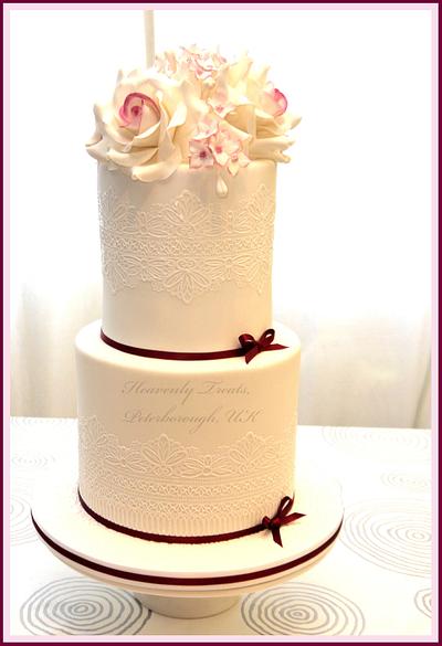 Roses and Lace - Cake by Heavenly Treats by Lulu