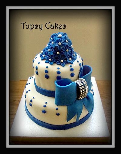 wedding cake  test   - Cake by tupsy cakes