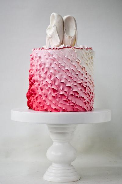 Ballerina Girl - Cake by AysemOztas