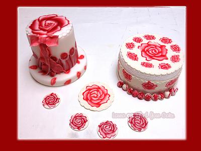 The cakes with roses - Cake by Laura Ciccarese - Find Your Cake & Laura's Art Studio