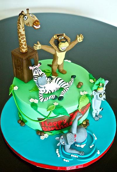 Madagascar cake  - Cake by Partymatecakes 