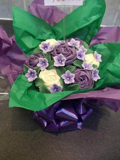 purple bouquet - Cake by Enchanting Cupcakes hobby cakes