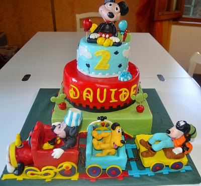 Mickey Mouse Train - Cake by lupi67