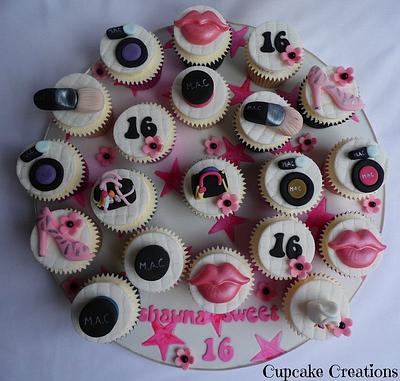 Sweet 16 Make up Cupcakes - Cake by Cupcakecreations