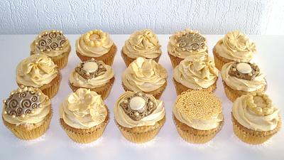 Lovely Gold - Cake by Biby's Bakery