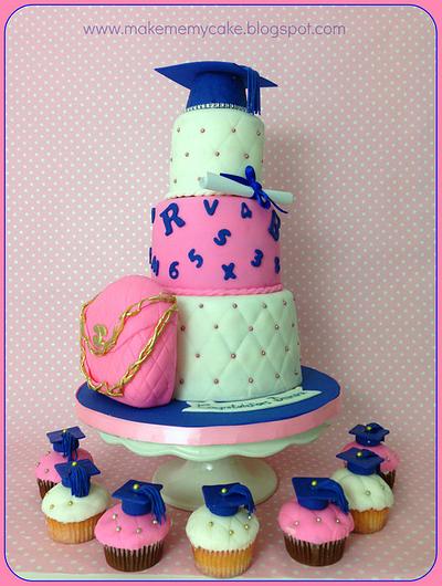 Girly Graduation Cake - Cake by Eva Salazar 