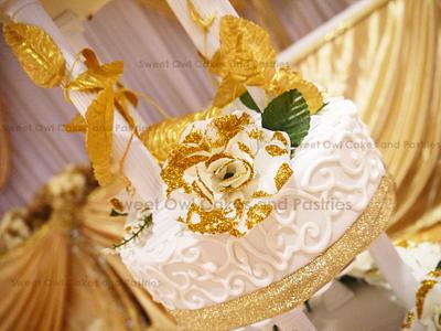 Gold Engagement cake ! - Cake by Sweet Owl Cake and Pastry