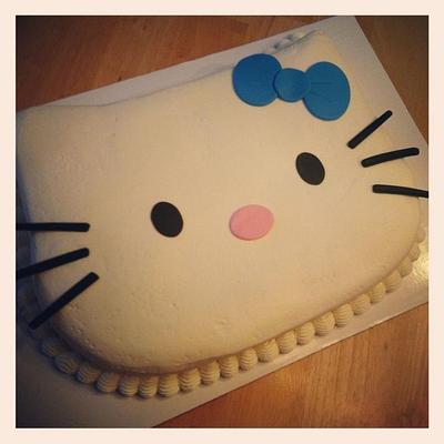 Hello Kitty  - Cake by Becky Pendergraft