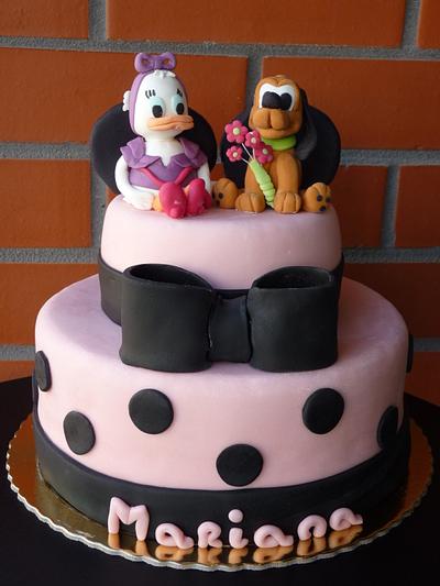 Minnie and Pluto Cake  - Cake by Aventuras Coloridas
