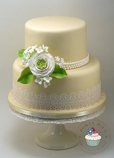 Ivory Wedding Cake - Cake by Michaela Fajmanova