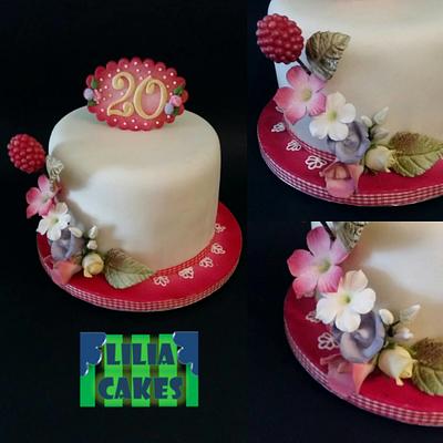 Another Floral Cake  - Cake by LiliaCakes