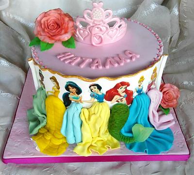 Party Princesses - Cake by Dari Karafizieva