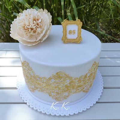 Gold cake - Cake by KaterinaCakes