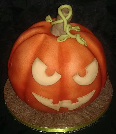 pumpkin cake :) xx - Cake by Lil Gems Cakes 'n' Cookies 