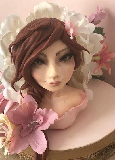 lady - Cake by Cristina Sbuelz