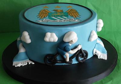 Man City and cycling themed cake  - Cake by yvonne