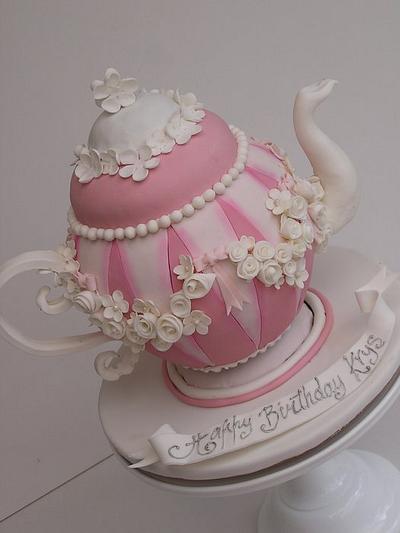 High tea - Cake by Louisa Massignani