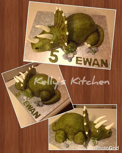 Triceratops birthday cake - Cake by Kelly Stevens