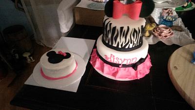 1st birthday - Cake by blazenbird49