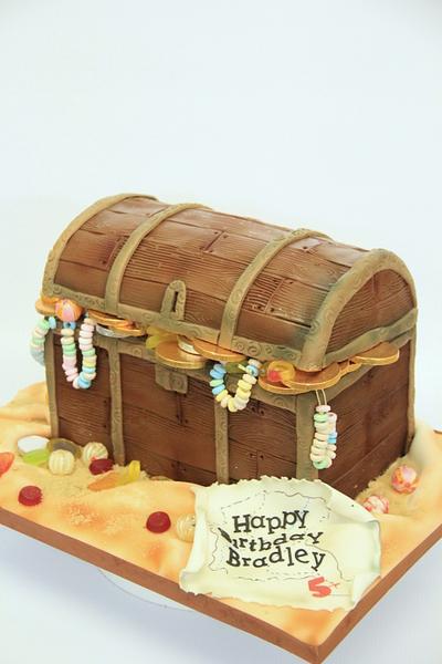 Treasure Chest for little Pirate - Cake by Cake Addict