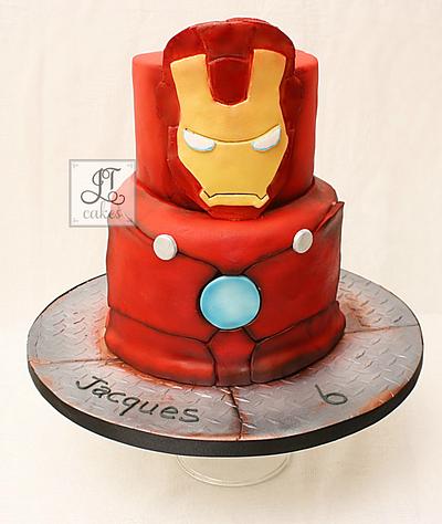 Iron Man  - Cake by JT Cakes