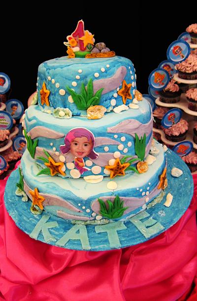 Underwater inspired cake for Kate - Cake by SweetsKeeper