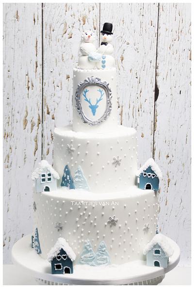 Winter Wonderland Weddingcake - Cake by Taartjes van An (Anneke)