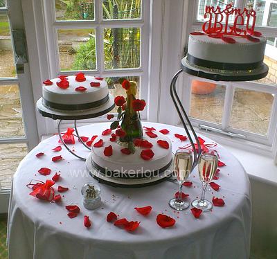Rose Petal themed Wedding Cake - Cake by Louise