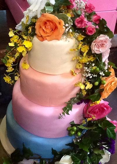 Wedding cake with fresh flowers - Cake by John Flannery