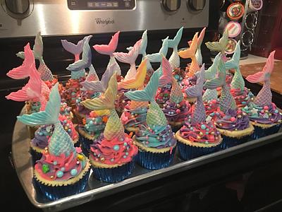 Mermaid Tail Cupcakes - Cake by ChubbyAbi