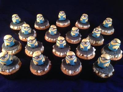100's of minions - Cake by For the love of cake (Laylah Moore)