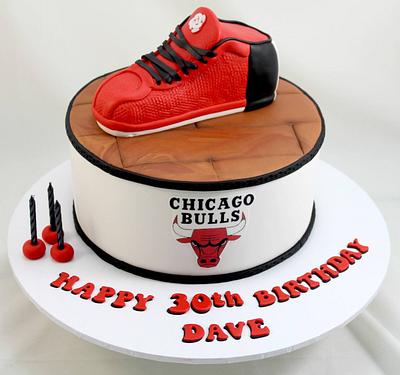 Chicago Bulls - Cake by Kake Krumbs