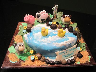 Animal Farm - Cake by Nicholas Ang