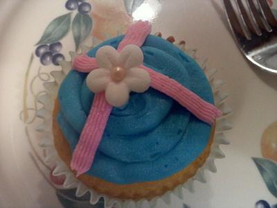 cup cake - Cake by Kimberly