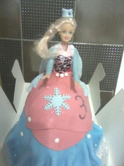 Princess Cake - Cake by Lynette Conlon